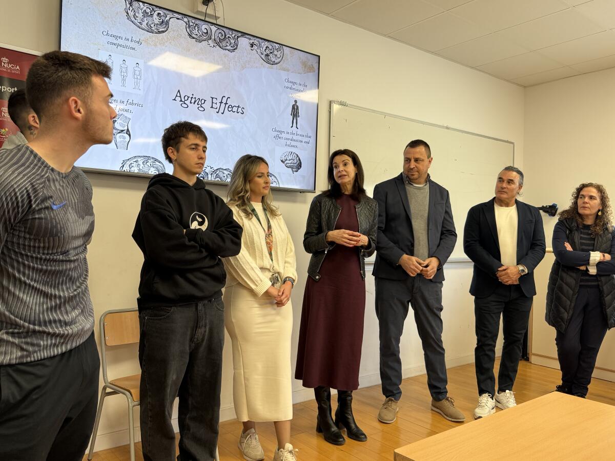 La Directora General de FP visita los “Ciclos Formativos Deporte” de La Nucía