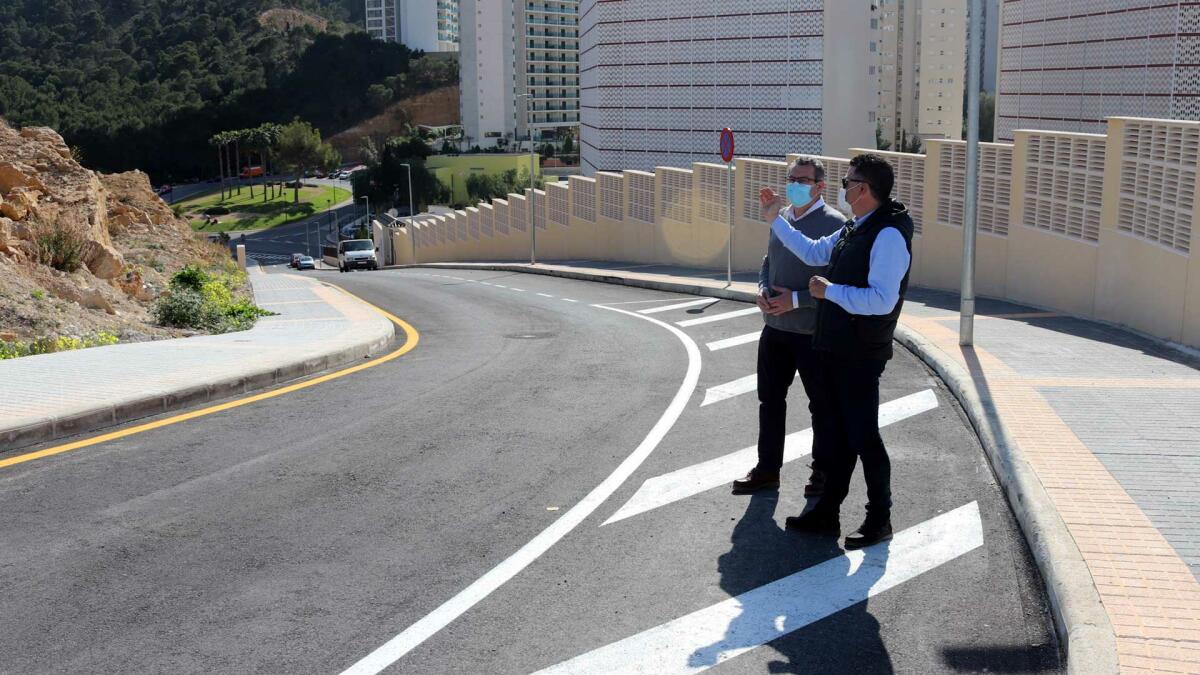 Finalizan las obras de urbanización de la calle Munich en la parte alta del Rincón de Loix 