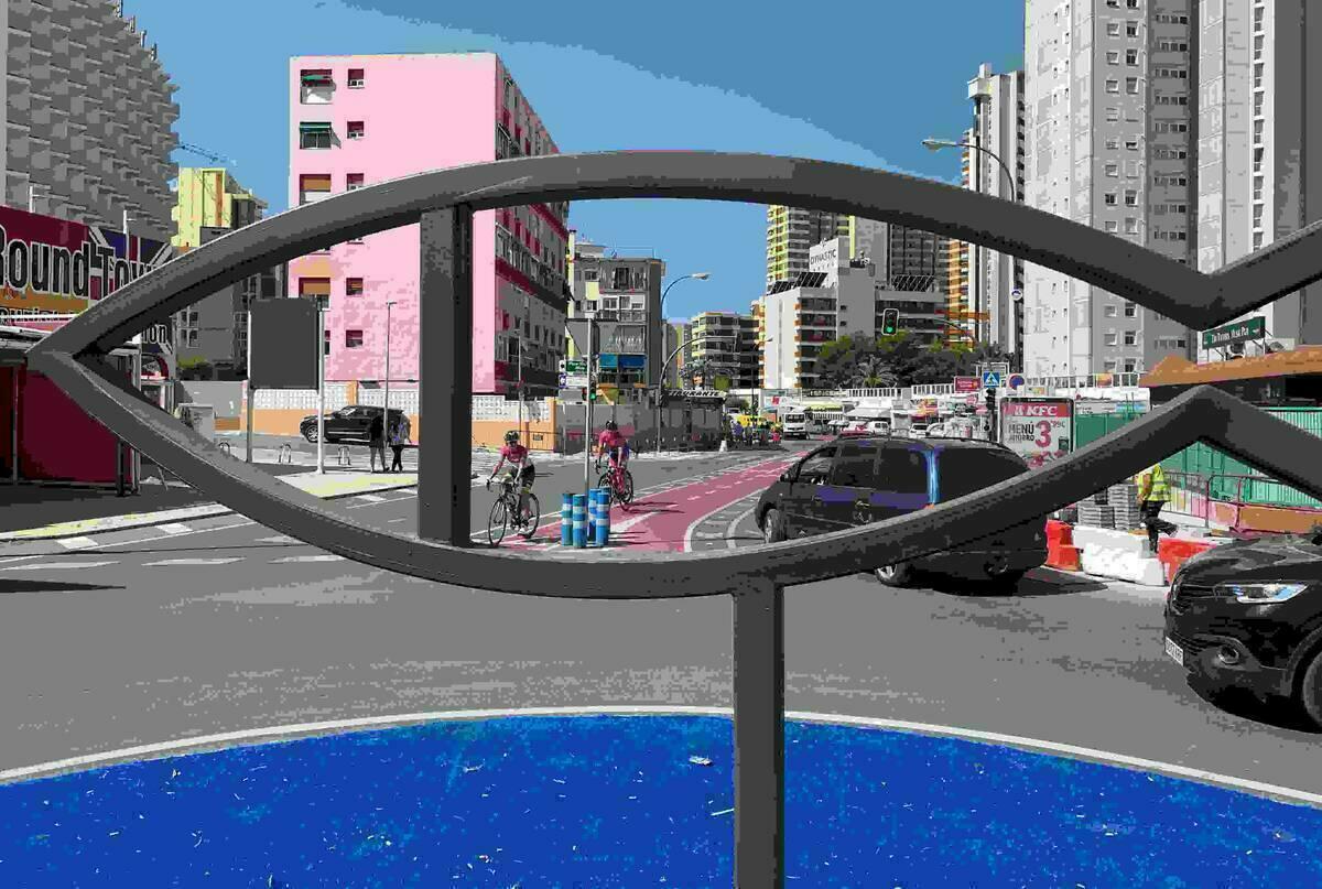 Benidorm renueva el tramo de Ametlla del Mar entre las calles Roma y Par&iacute;s.