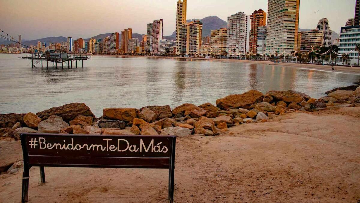 Benidorm recibirá 645.174 euros de la Diputación para la próxima campaña de bonos consumo #BenidormTeDaMás 