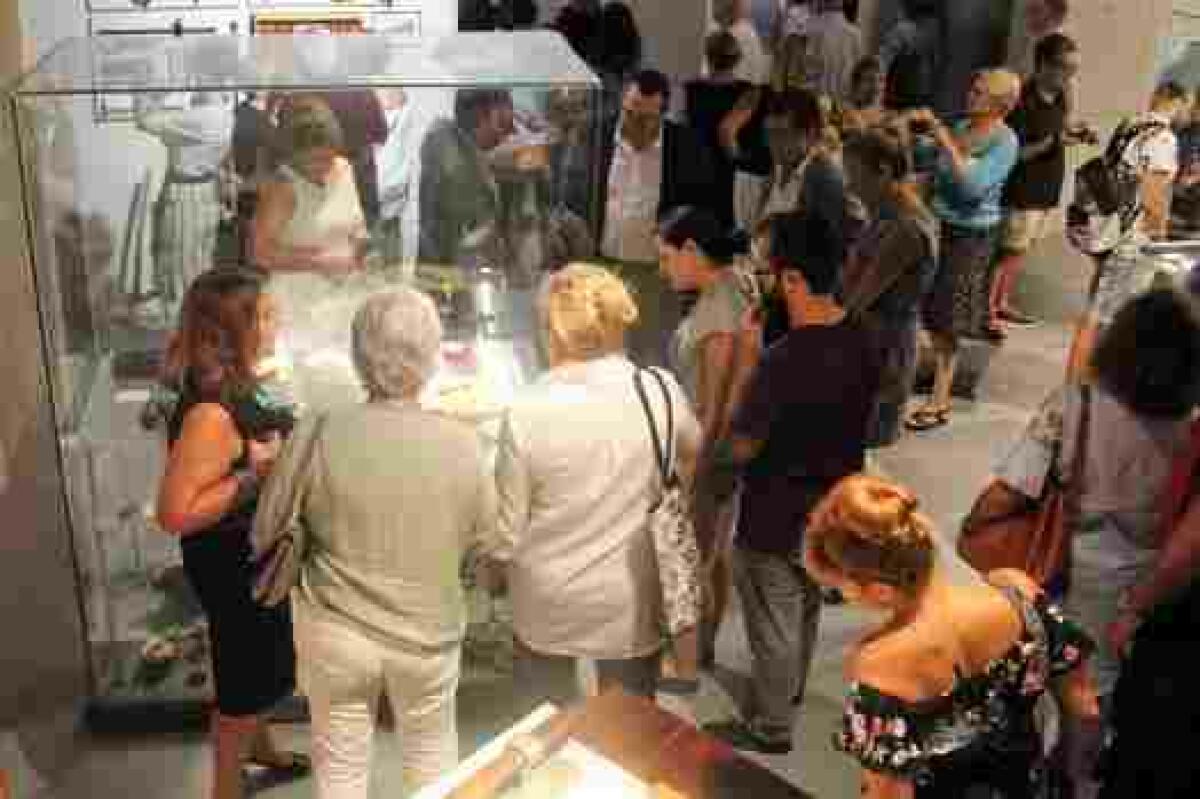 Benidorm recuerda su pasado de marineros y capitanes con una exposici&oacute;n en Boca Calvari