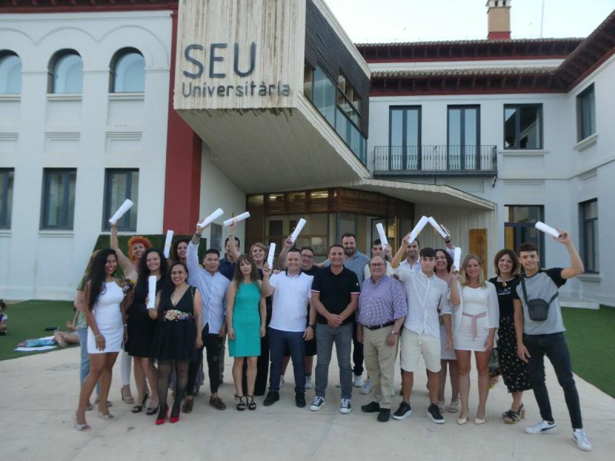 Entrega de Orlas en la Escuela de Adultos de La Nucía