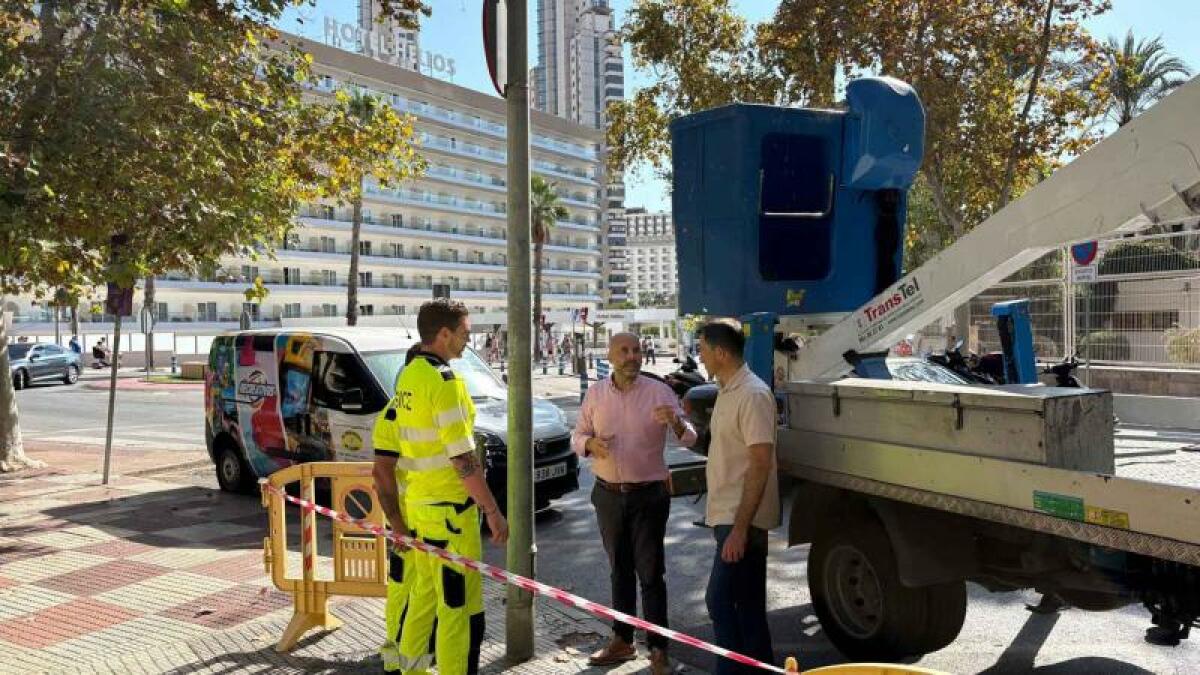 Benidorm testea la seguridad y mejora la conservación de 200 farolas