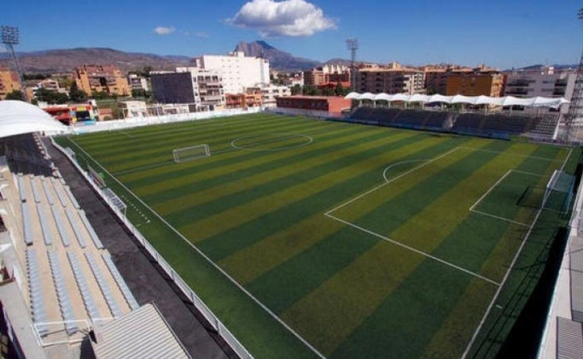 El Ayuntamiento licita las obras de sustitución del césped y mejoras en el Estadio Municipal ‘Nou Pla’ de la Vila Joiosa