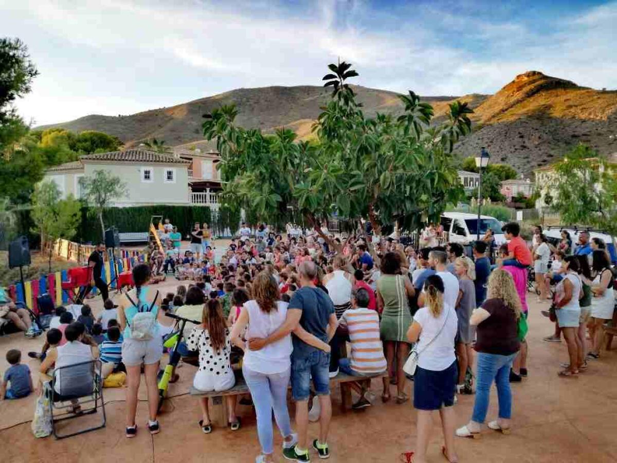 Finestrat &middot; finaliz&oacute; en &ldquo;Golf Bah&iacute;a&rdquo; el ciclo &ldquo;Cultura a la Fresca&rdquo; en las urbanizaciones con un gran &eacute;xito de p&uacute;blico 