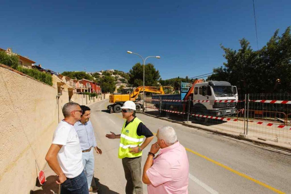 Comienzan las obras de renovaci&oacute;n de infraestructuras en la urbanizaci&oacute;n El Cautivador de l&rsquo;Alf&agrave;s