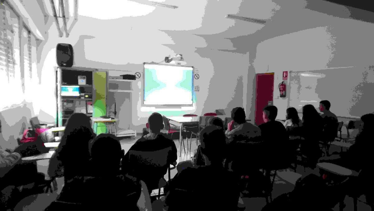 La Vila · 400 adolescentes de ESO participan en los talleres de prevención del sexismo y la violencia de género 