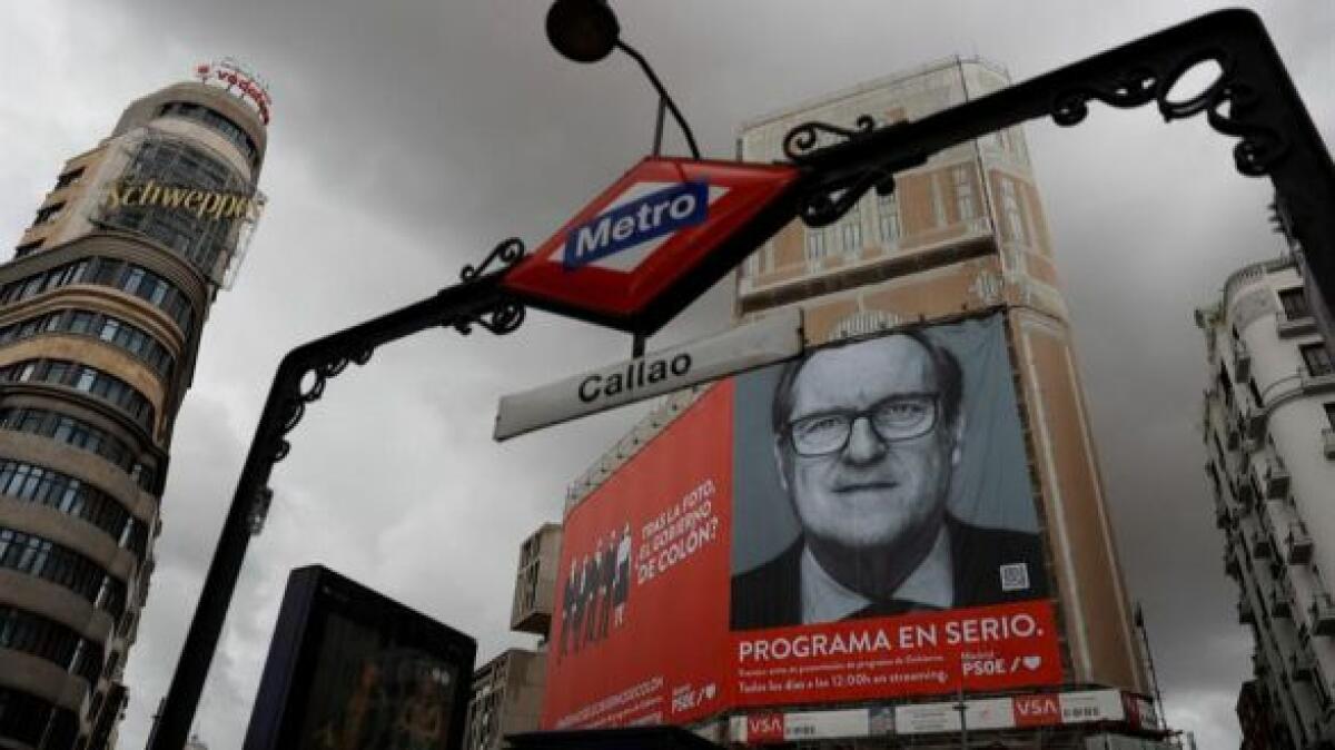 Gabilondo abandona la moderación y recurre a la foto de Colón