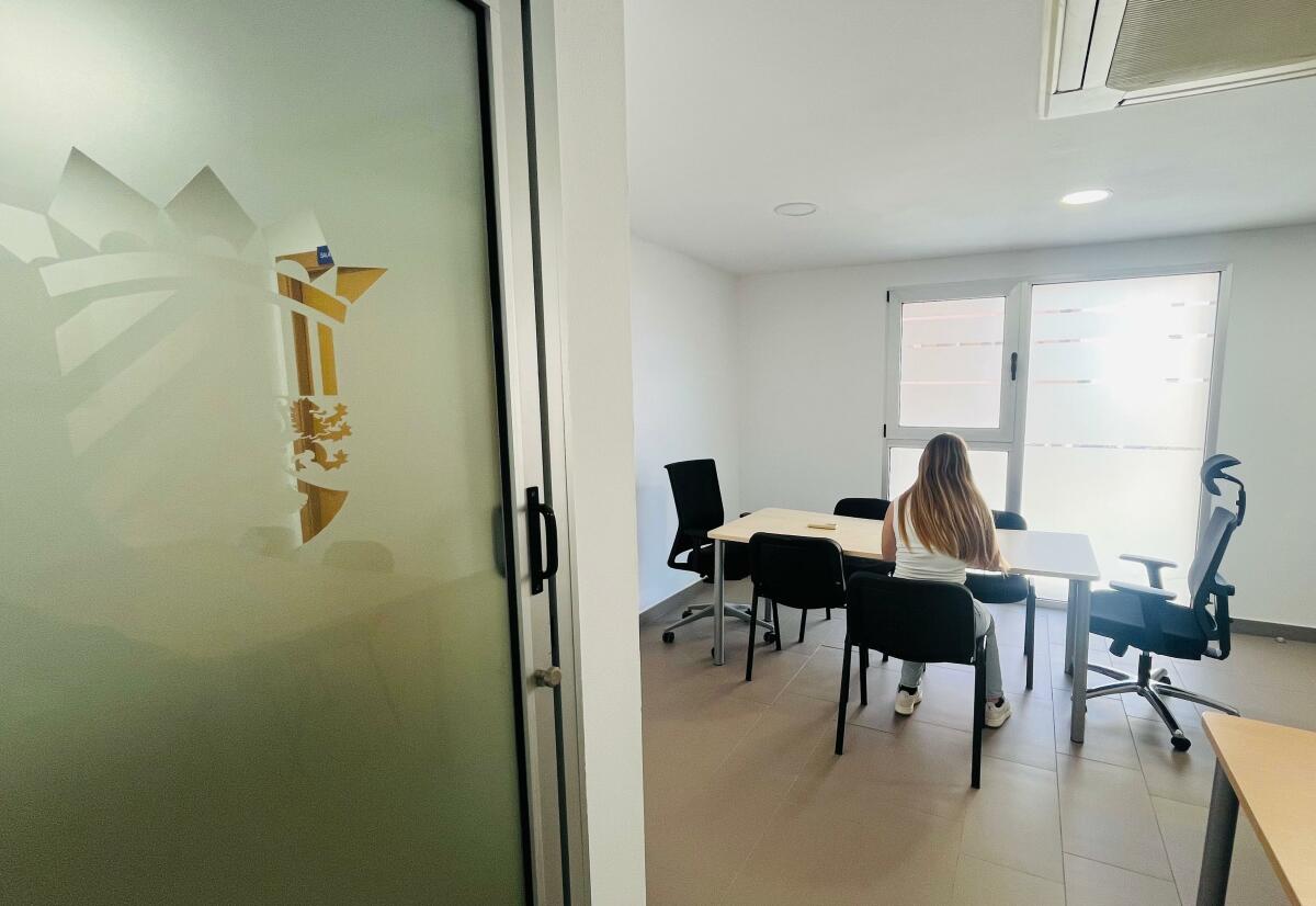 FINESTRAT AMPLÍA EL HORARIO DEL CENTRE JUVENIL PARA AYUDAR A LA JUVENTUD EN LA PREPARACIÓN DE SUS EXÁMENES