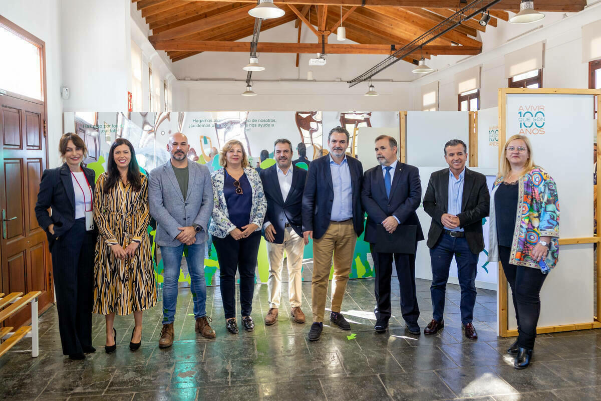 Desde hoy puede visitarse en l’Alfàs del Pi la exposición ‘A vivir que son 100 años’ 