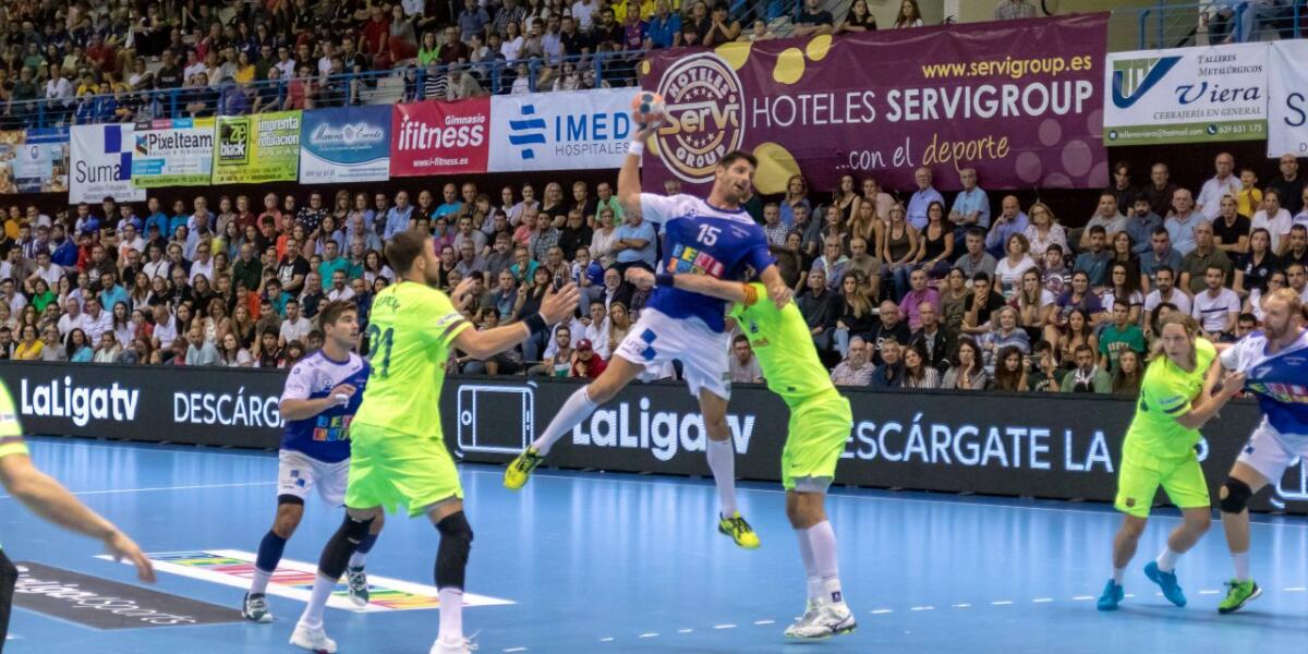 Club Balonmano Benidorm  El sábado nos visita el Barça. Consigue tu entrada…