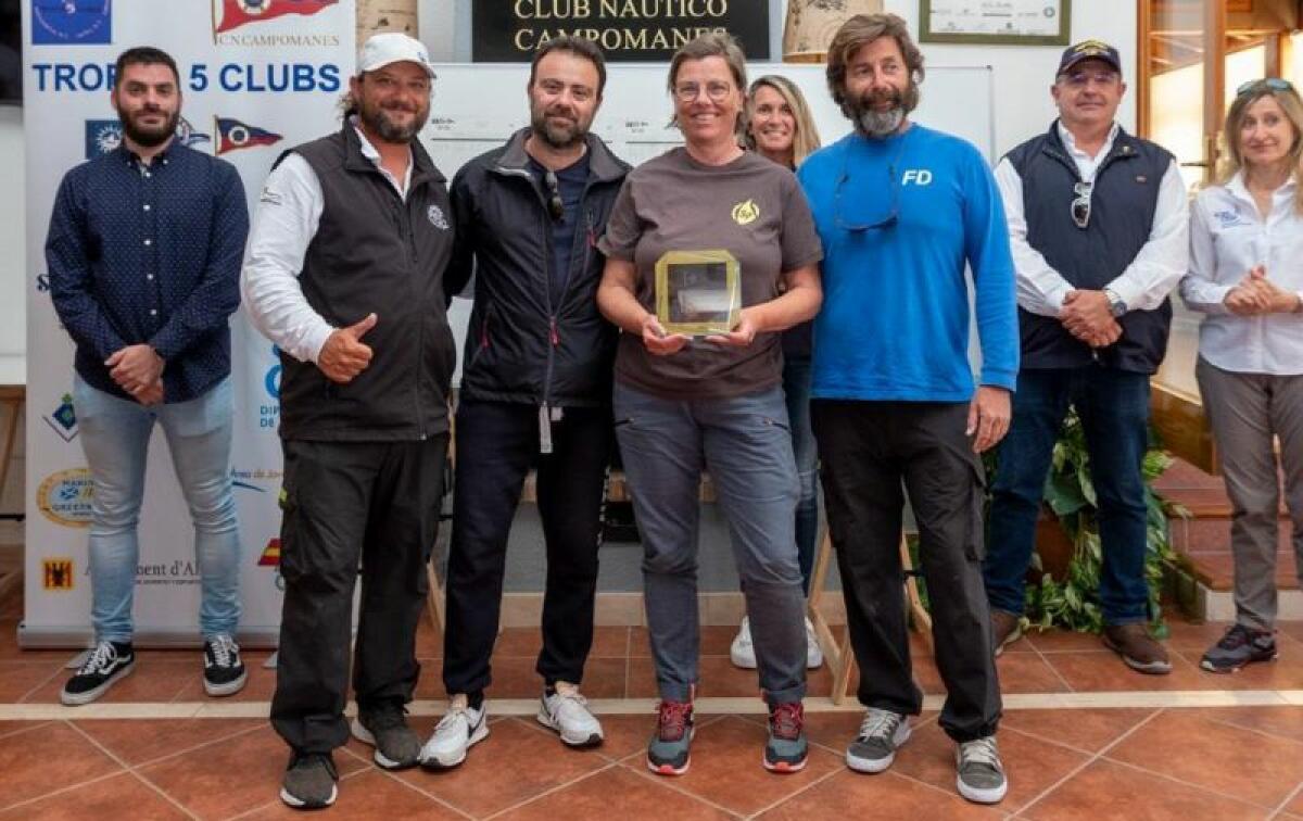 Los ediles de Deportes y Turismo participan en la entrega de premios del Trofeo 5 Clubes organizado por el Club Náutico Campomanes