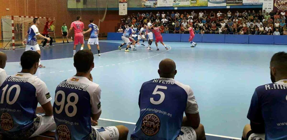 Primer partido en casa y primera victoria para el BM Benidorm