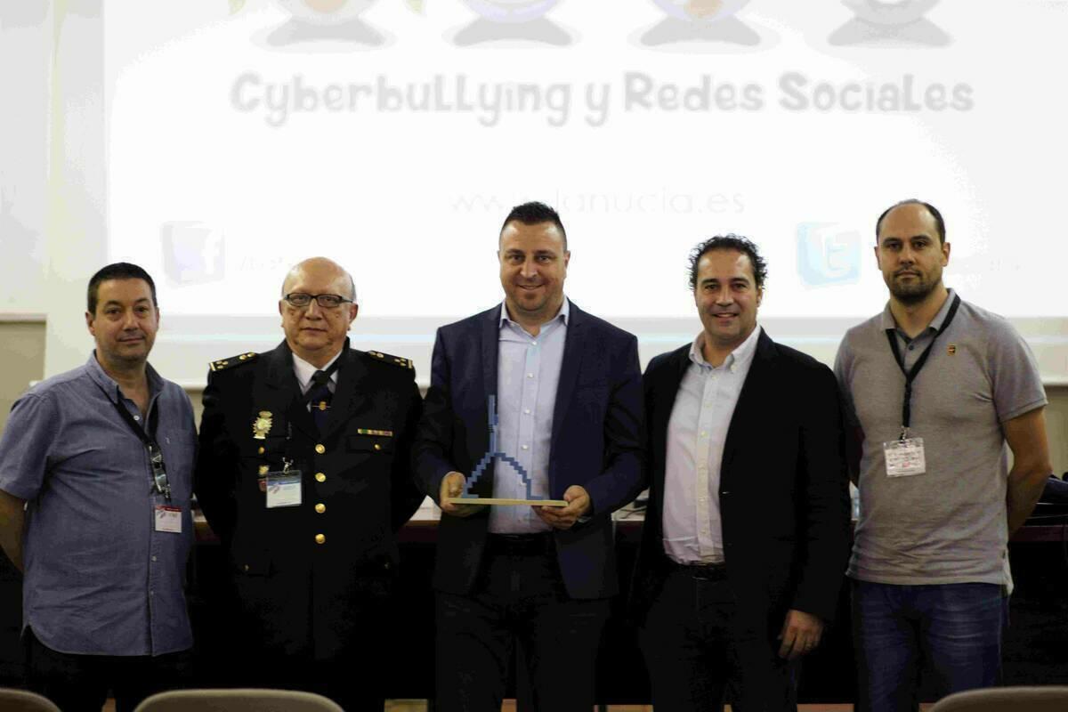 El “Plan contra el Cyberbullying” de La Nucía  premiado por Digital Jove y l’Institut Valencià de Cultura 