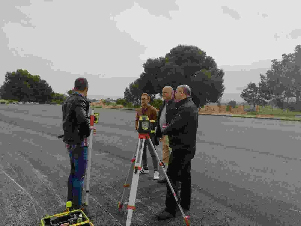 La Vila &middot; Avanzan a buen ritmo las obras de pavimentaci&oacute;n del parking del Polideportivo Maisa Lloret