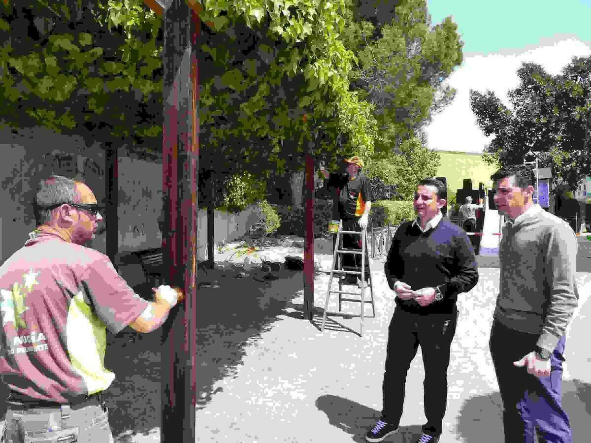 La Nuc&iacute;a &middot; Mejoras en el parque infantil del carrer Alacant