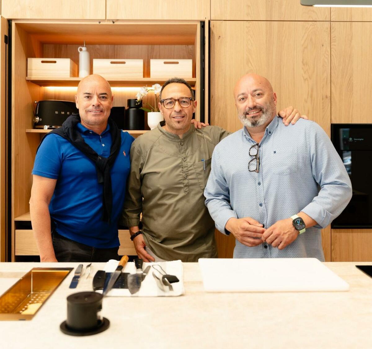 Ra&uacute;l Parra: &ldquo;Nos est&aacute; sorprendiendo mucho la pronta implantaci&oacute;n de Santos Cocinas en Benidorm y comarca&rdquo;