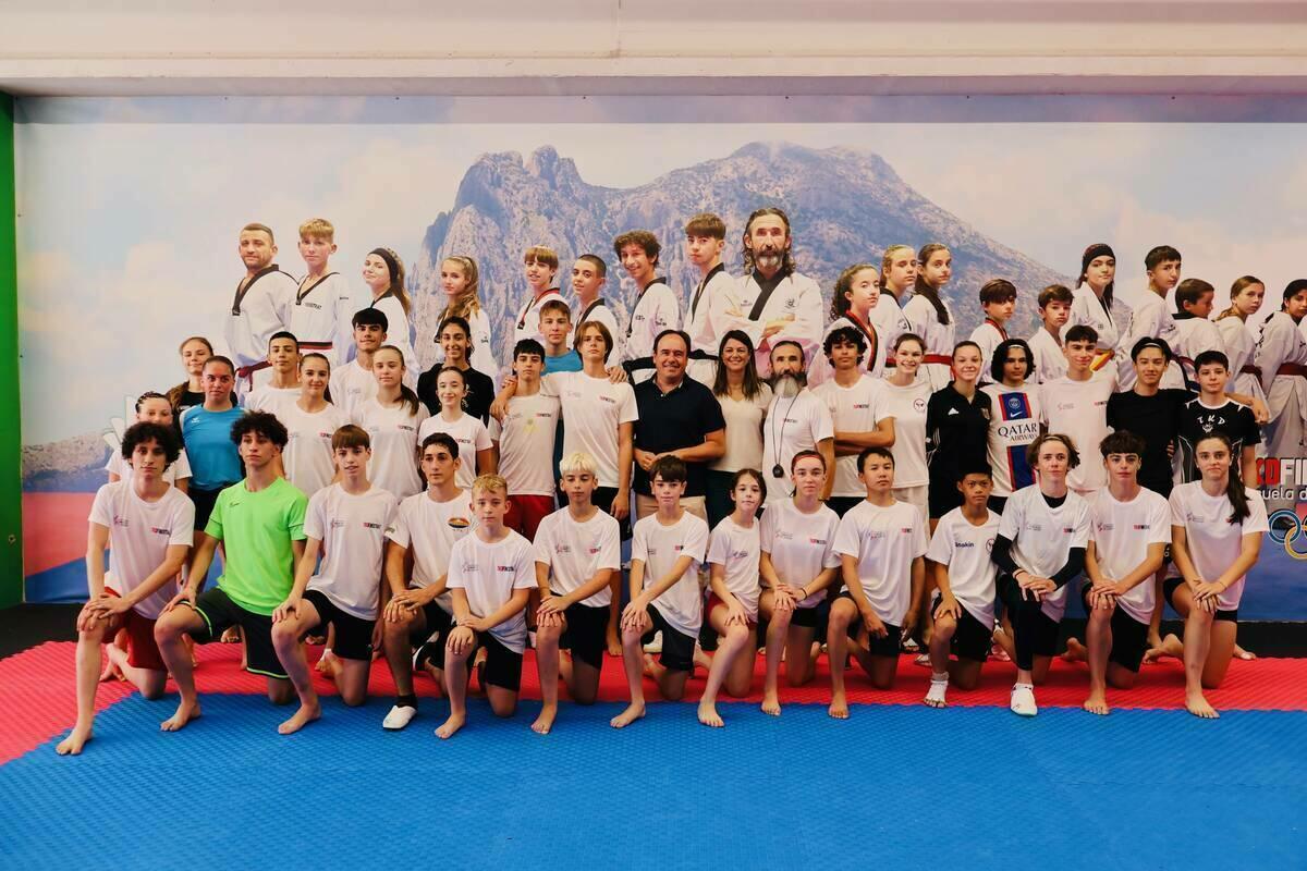 DESDE FINESTRAT AL MUNDIAL DE TAEKWONDO EN COREA