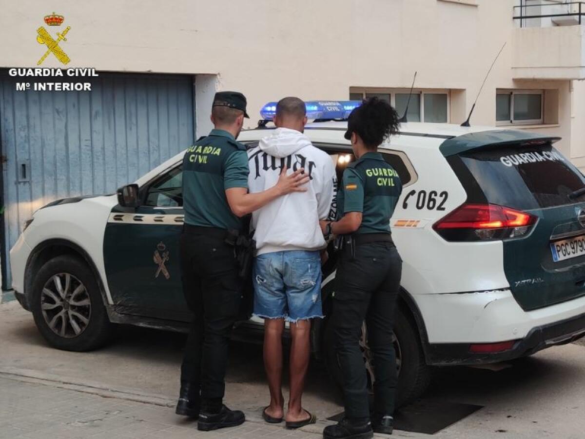 La Guardia Civil detiene a los autores de una reyerta ocurrida durante las fiestas patronales de Sanet y Negrals 