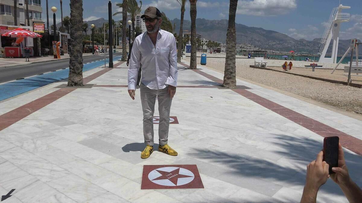 3 nuevas estrellas brillan en el paseo marítimo ‘de cine’ en la playa Racó de l’Albir