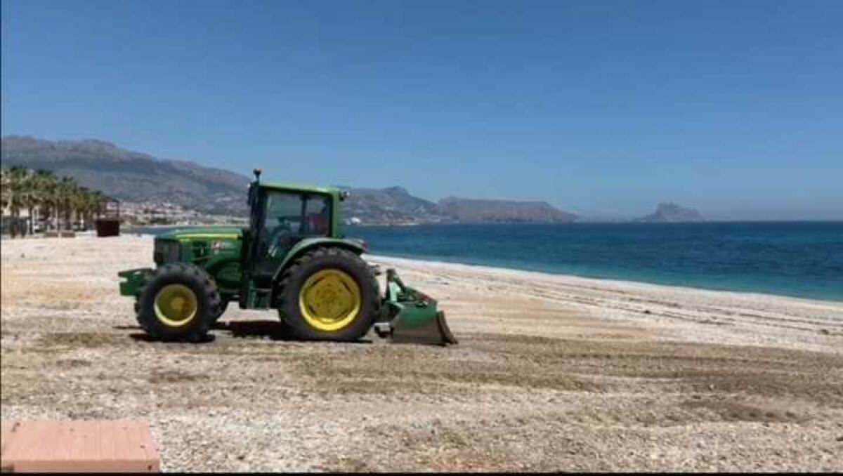 La P&uacute;blica trabaja para que las Playas de Altea retomen en breve su imagen.