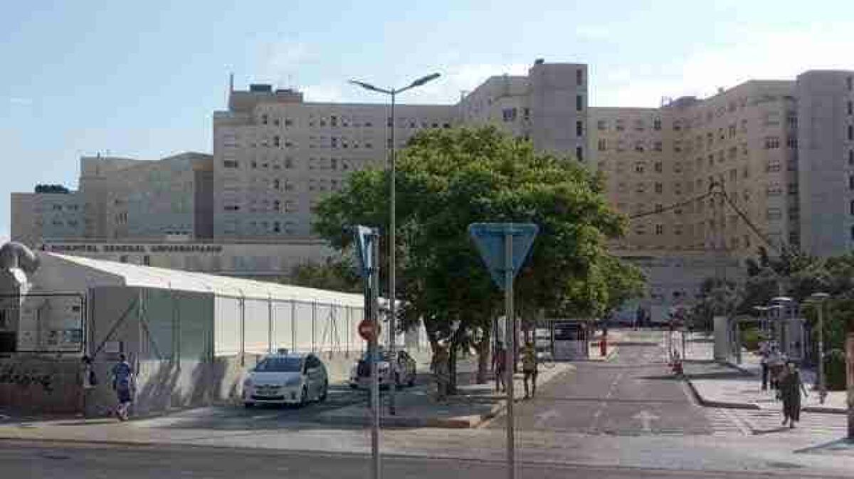 Indignaci&oacute;n por el colapso del Hospital General con el ingreso de 79 inmigrantes.