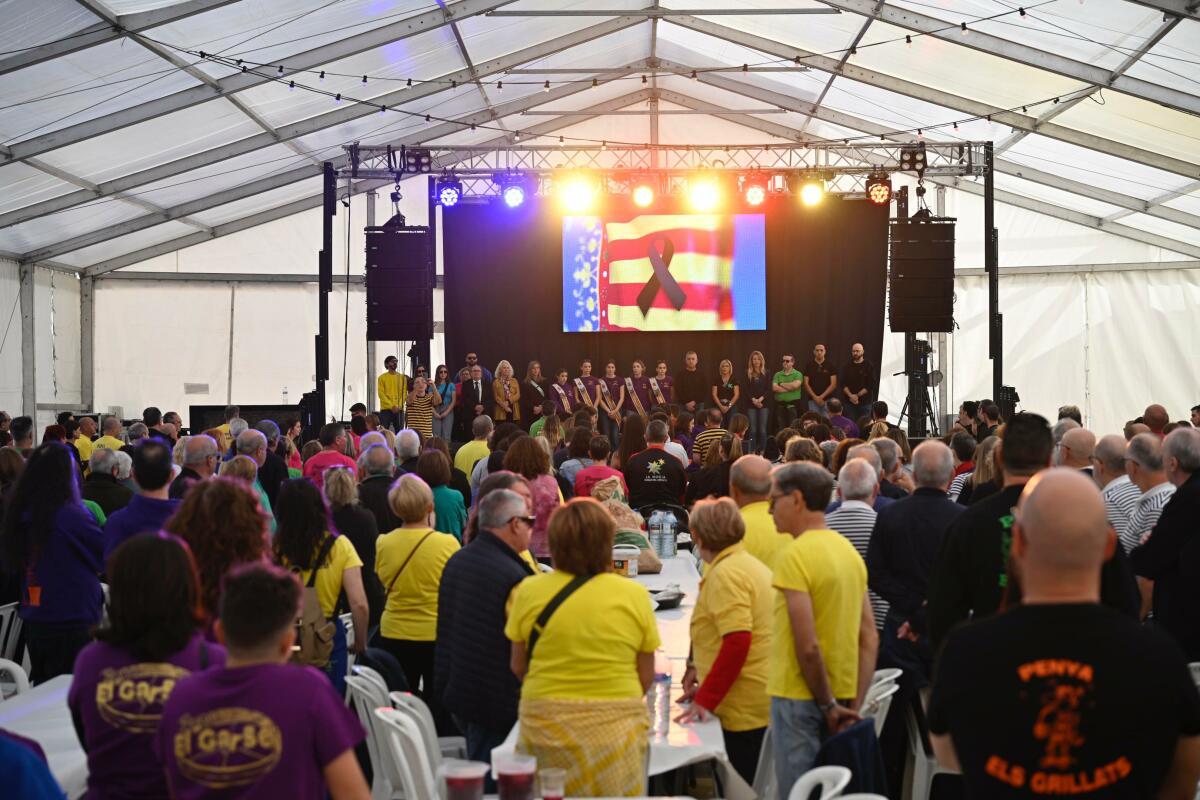 Las Fiestas Patronales de La Nucía guardaron un minuto de silencio por la DANA