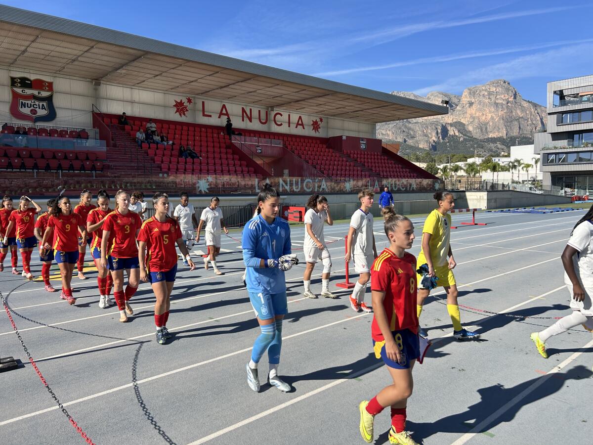 España sub19 gana a Francia en los penaltis en La Nucía