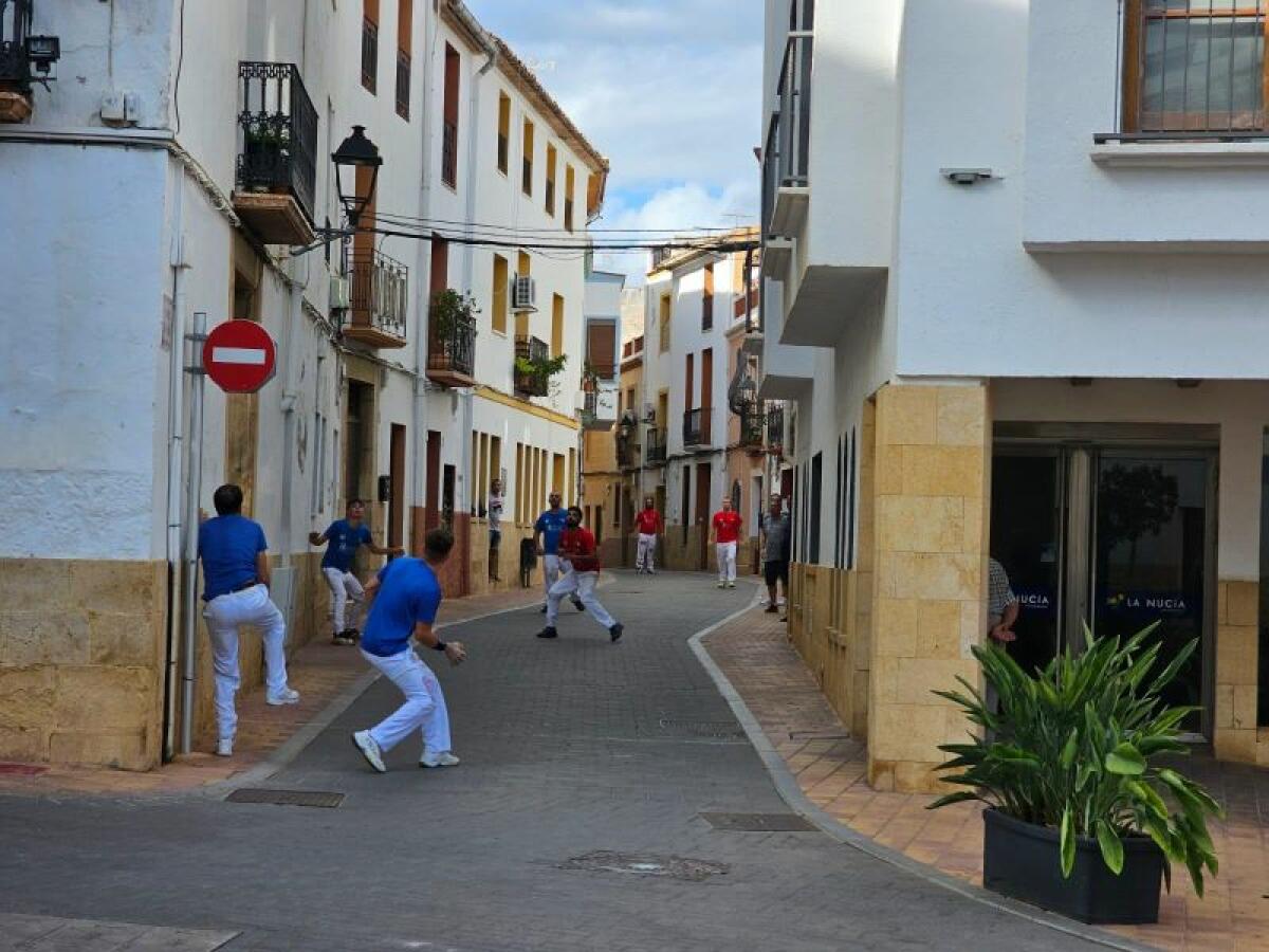 El “X Torneig de La Nucia” de Pilota arrancó con victoria para Sella  