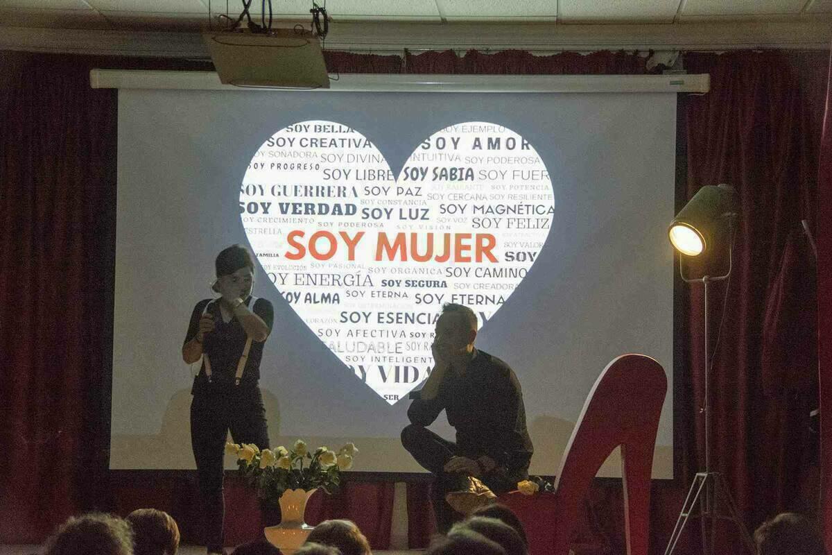 Callosa &middot; Los actos de la Semana de la Mujer acogieron ayer el taller &lsquo;Soy mujer. Atr&eacute;vete a descubrir tu propia esencia&rsquo;
