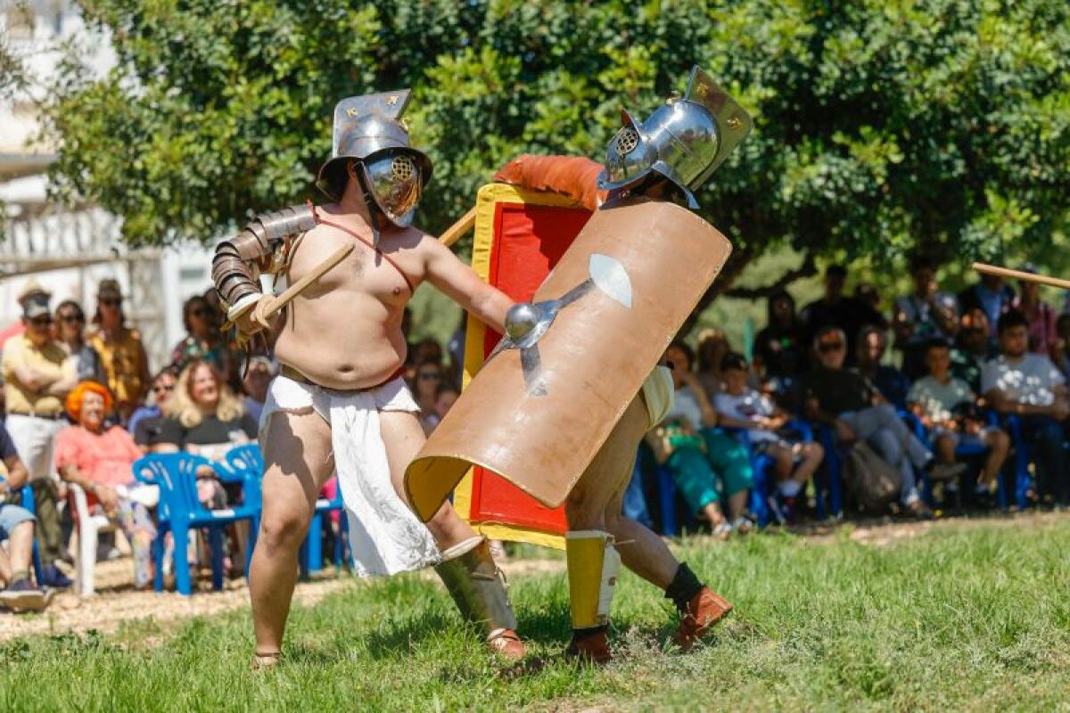 Más de 300 personas asisten en l’Alfàs al Festival de Recreación Histórica FESTVM ALONIS