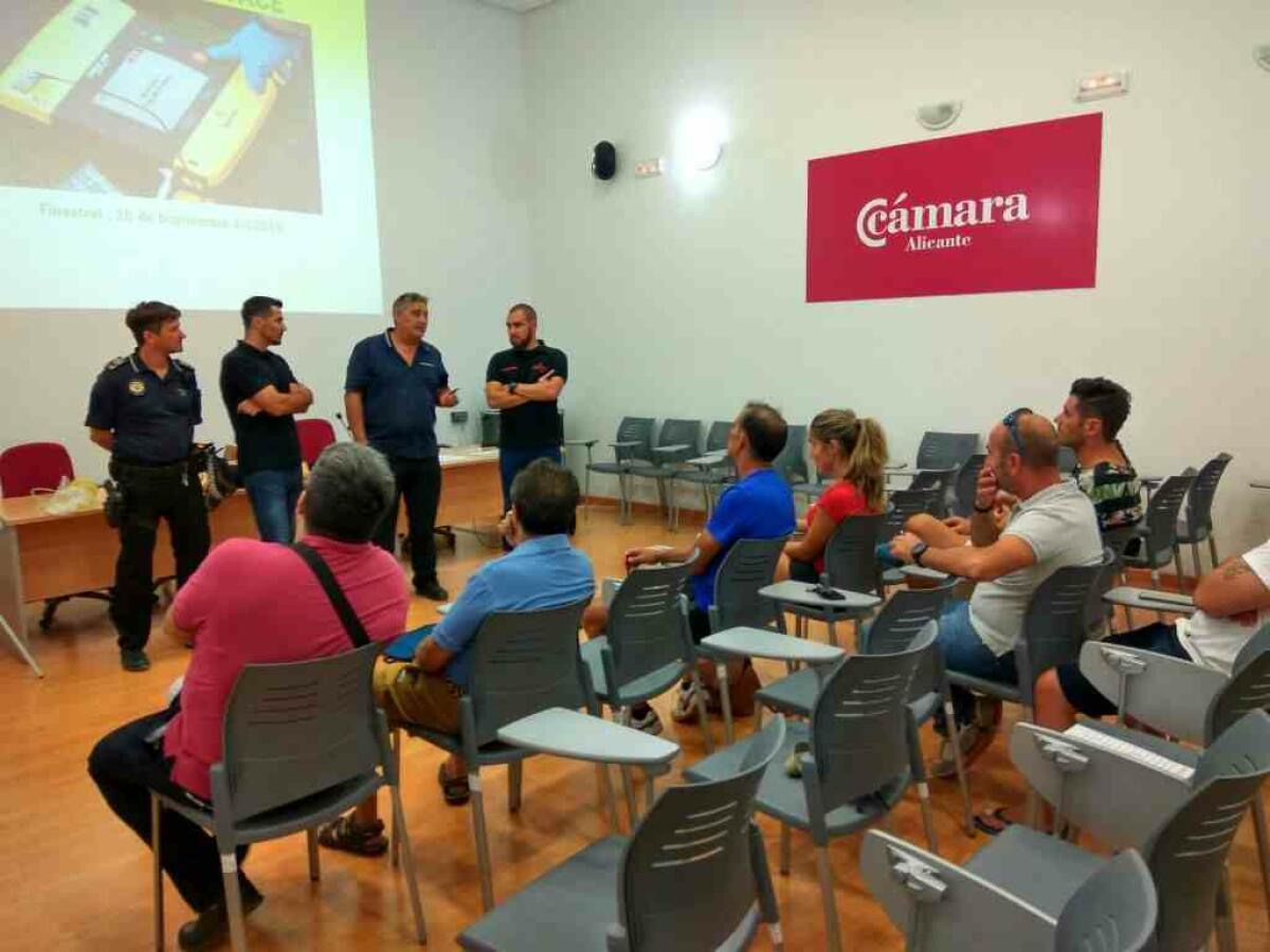 Finestrat acoger&aacute; un curso pionero de formaci&oacute;n en la autoprotecci&oacute;n de los agentes de la polic&iacute;a local