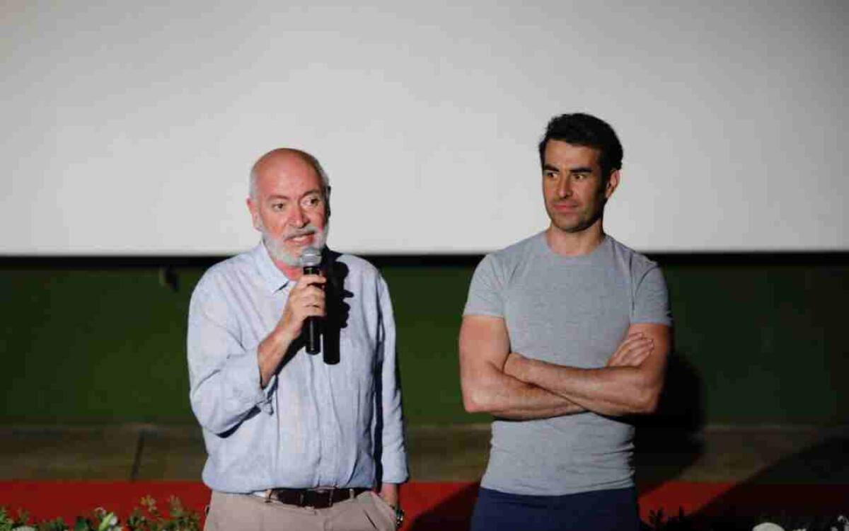 El actor Daniel Muriel presenta en l’Alfàs ‘Las heridas del viento’