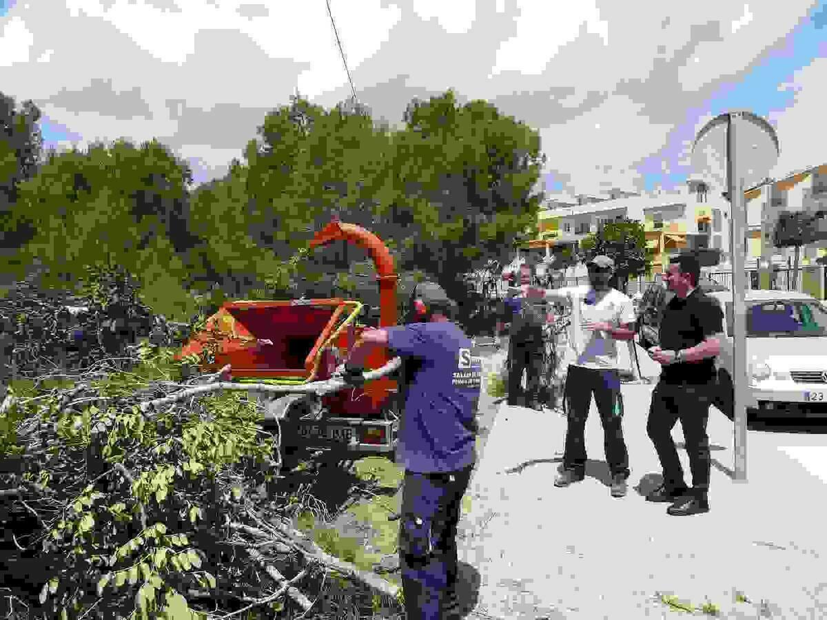 La Nuc&iacute;a &middot; Prevenci&oacute;n de Incendios Forestales con la limpieza de 35.000 m2 de barrancos y zonas verdes