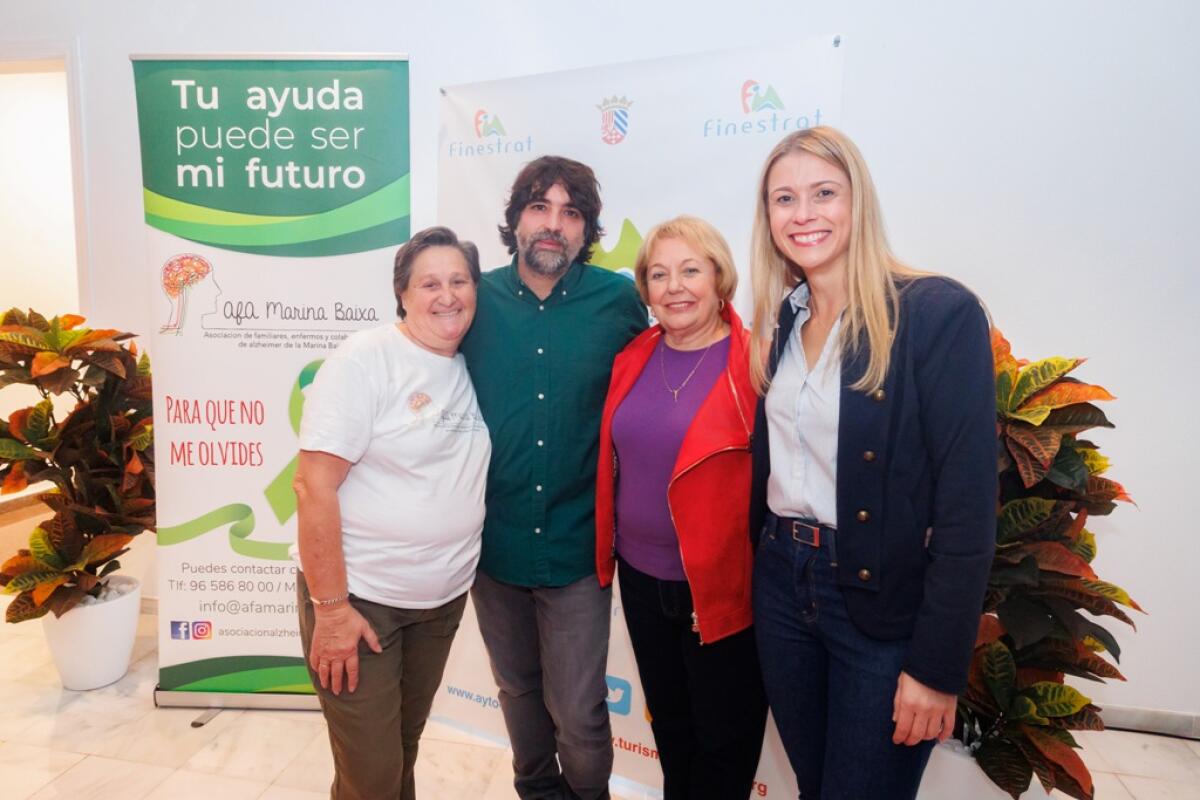 Emotiva proyección solidaria en Finestrat del Premio Goya Mejor Documental "Mientras seas tú" a beneficio de la Asociación Alzheimer Marina Baixa