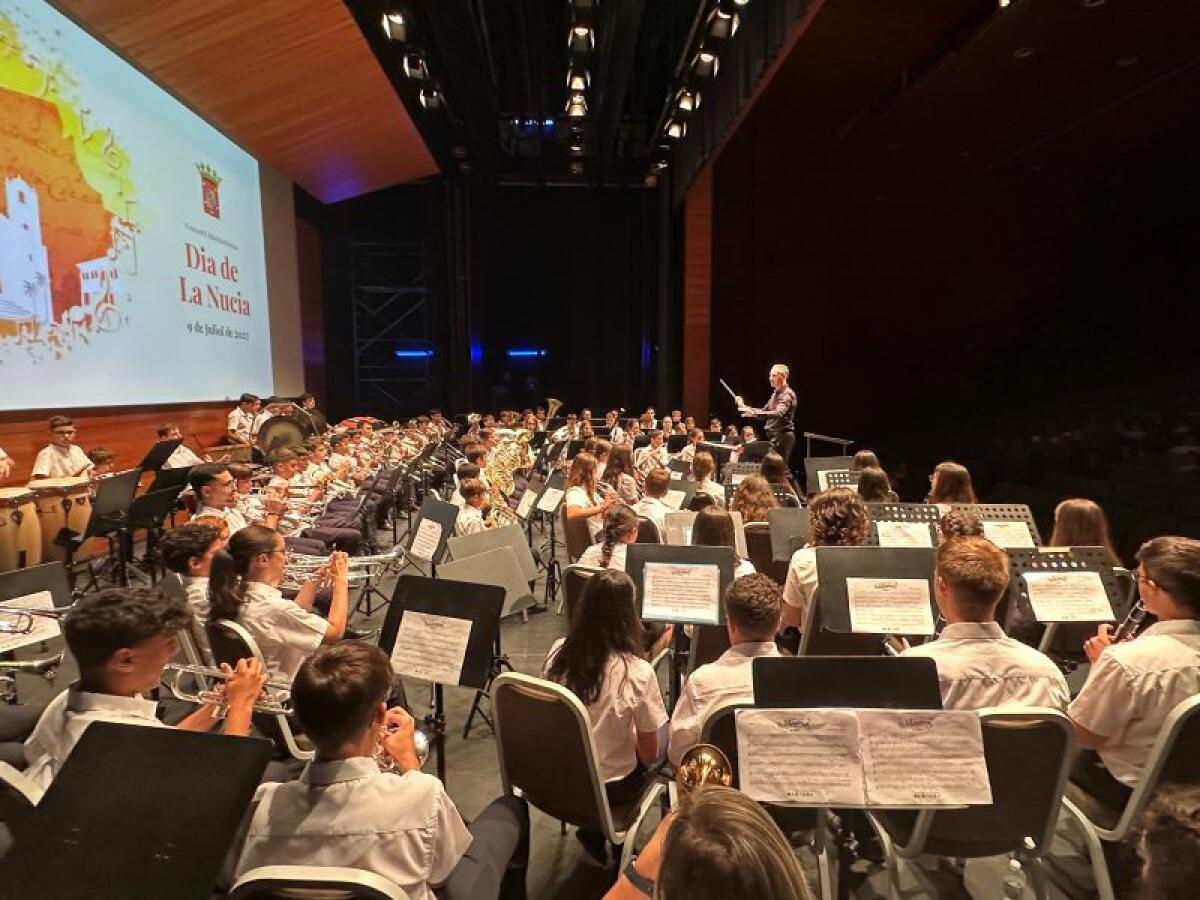 Les Bandes Joves d’Alginet y La Nucía “celebraron” el 318 aniversario de La Nucía 