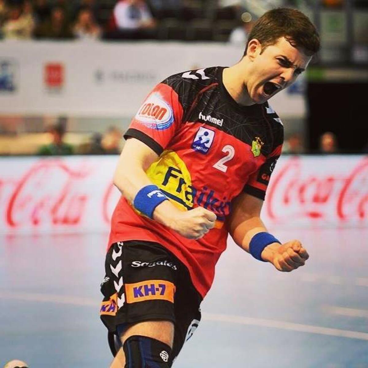 El alicantino &Aacute;lvaro Cabanas importante refuerzo para el Balonmano Benidorm