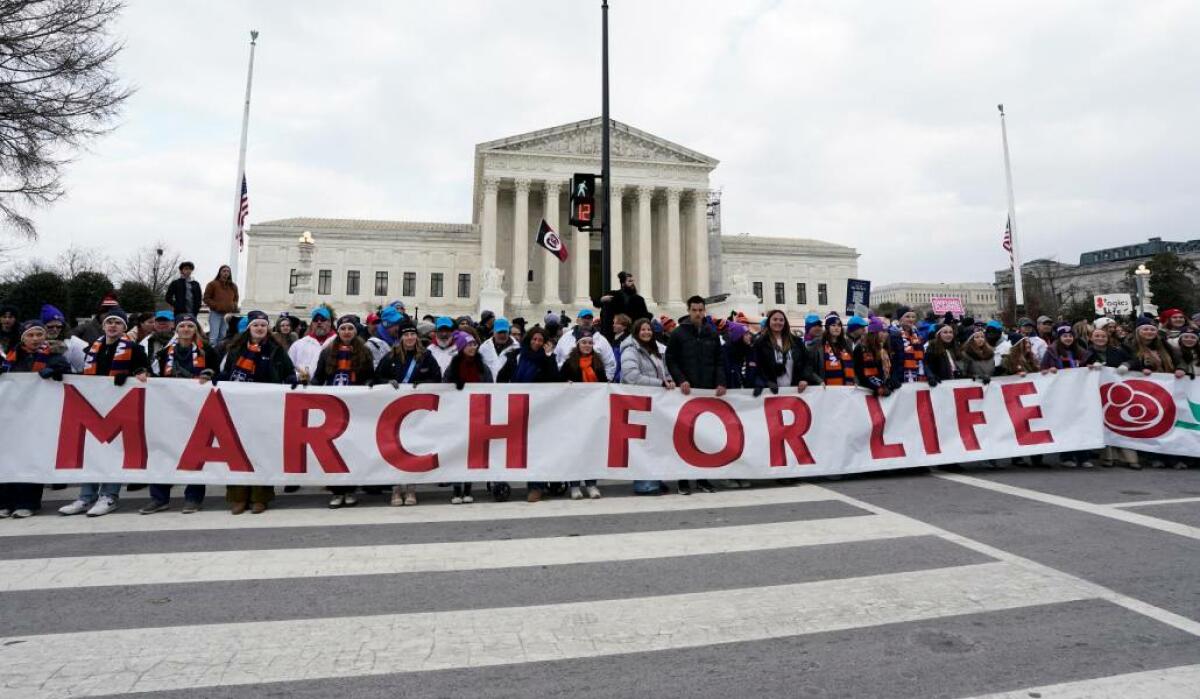 Miles de personas acuden a la Marcha por la Vida en Washington