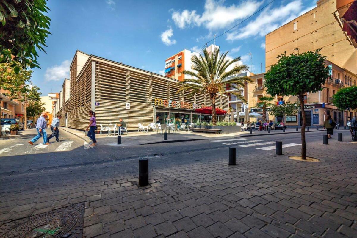 Comercio recupera el lema “A la Vila Joiosa en Nadal, comerç local” para promocionar el apoyo al comercio, mercado y hostelería del municipio estas Navidades