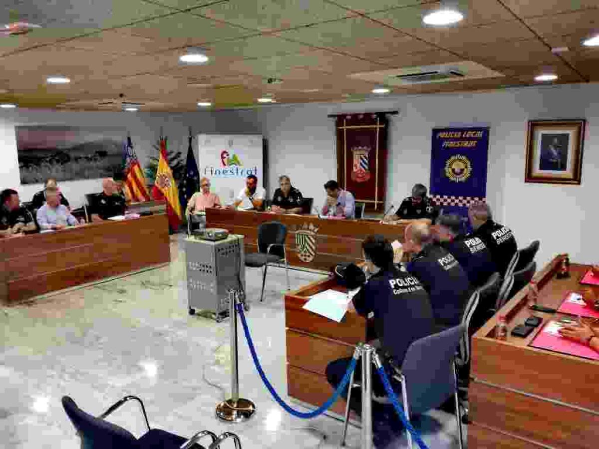 Finestrat acogi&oacute; la 21&ordf; Comisi&oacute;n Comarcal de Prevenci&oacute;n en Seguridad Local 