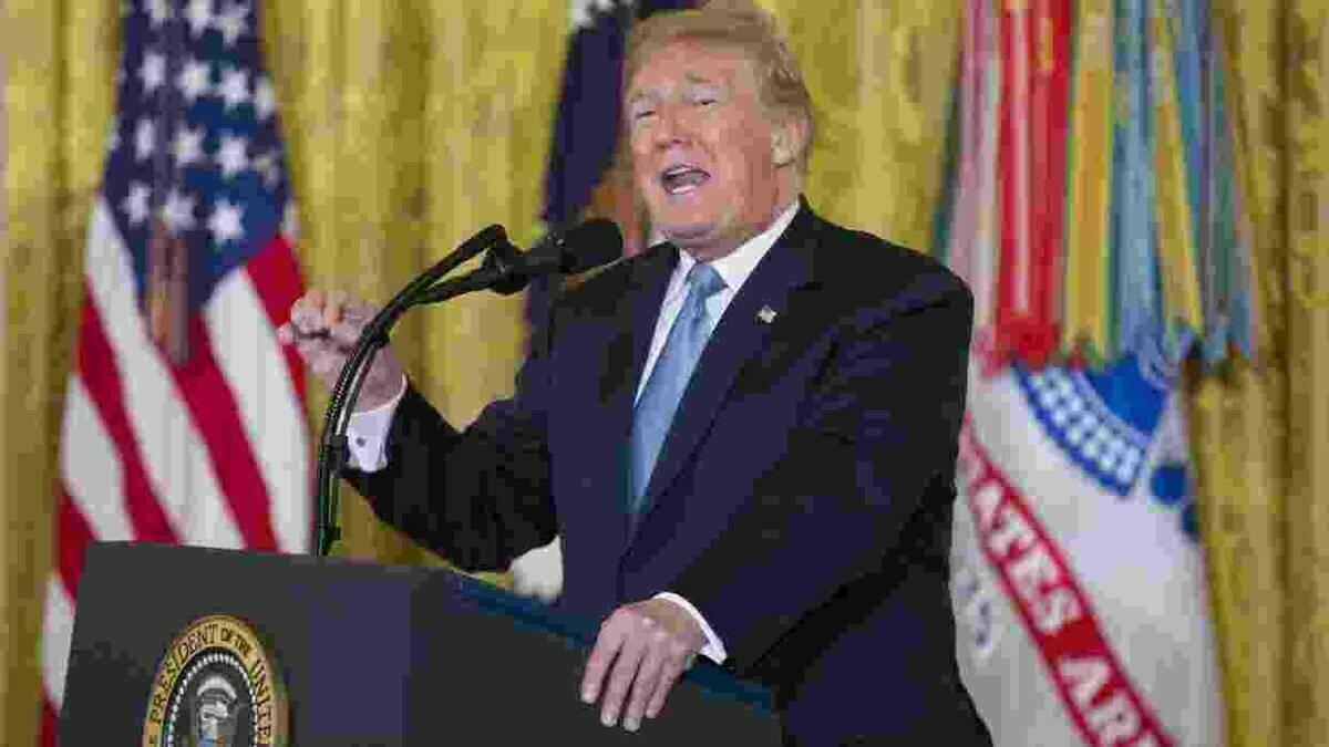 Trump anuncia un plan para restringir inversiones chinas en Estados Unidos 