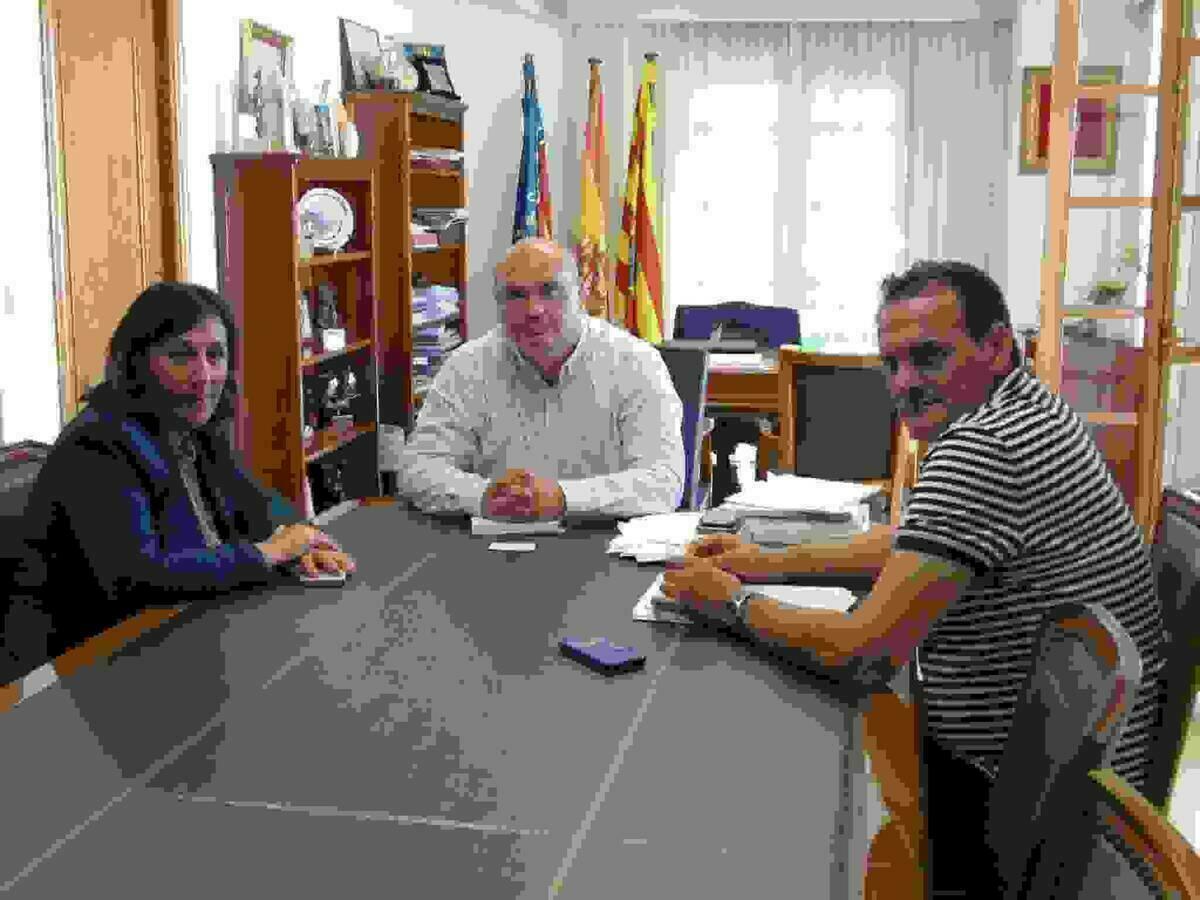 FGV informa al ayuntamiento de la Vila Joiosa de las obras de sustituci&oacute;n del puente ferroviario en el trazado de la L&iacute;nea 1 del TRAM d&acute;Alacant