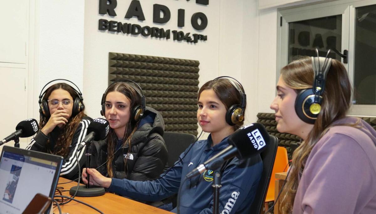 El Club de natación artística PS Water Benidorm,la Transformación del Arte Acuático en Éxito Deportivo.