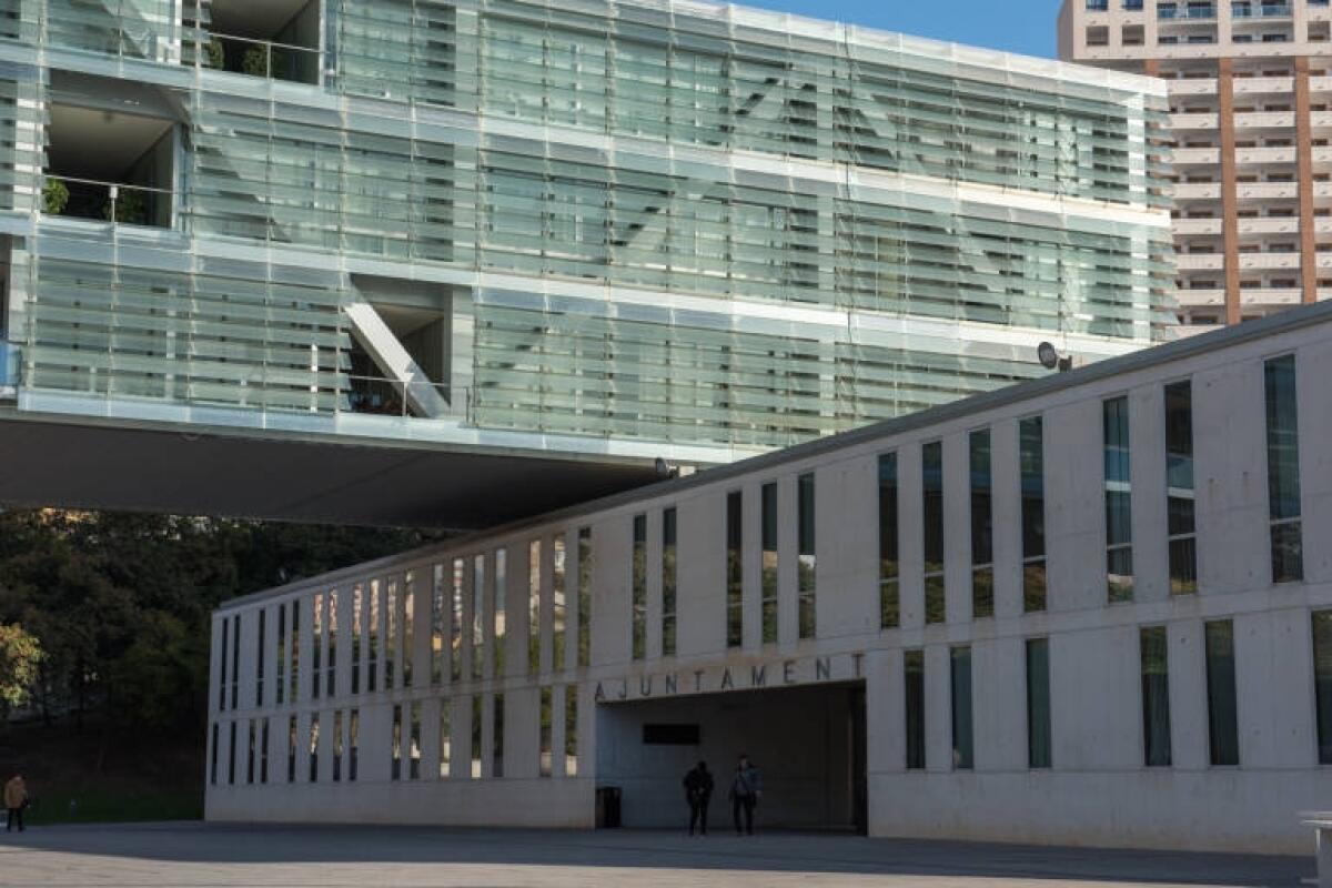El PSOE denuncia que el PP no va a gastar este año más de 500.000 euros de la partida de becas de Educación