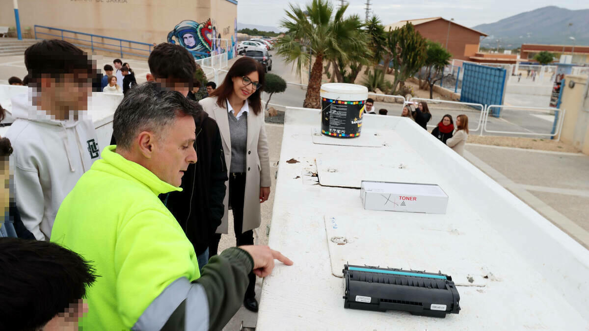 Medio Ambiente inicia una campaña educativa en institutos de Benidorm para fomentar el reciclaje entre los adolescentes