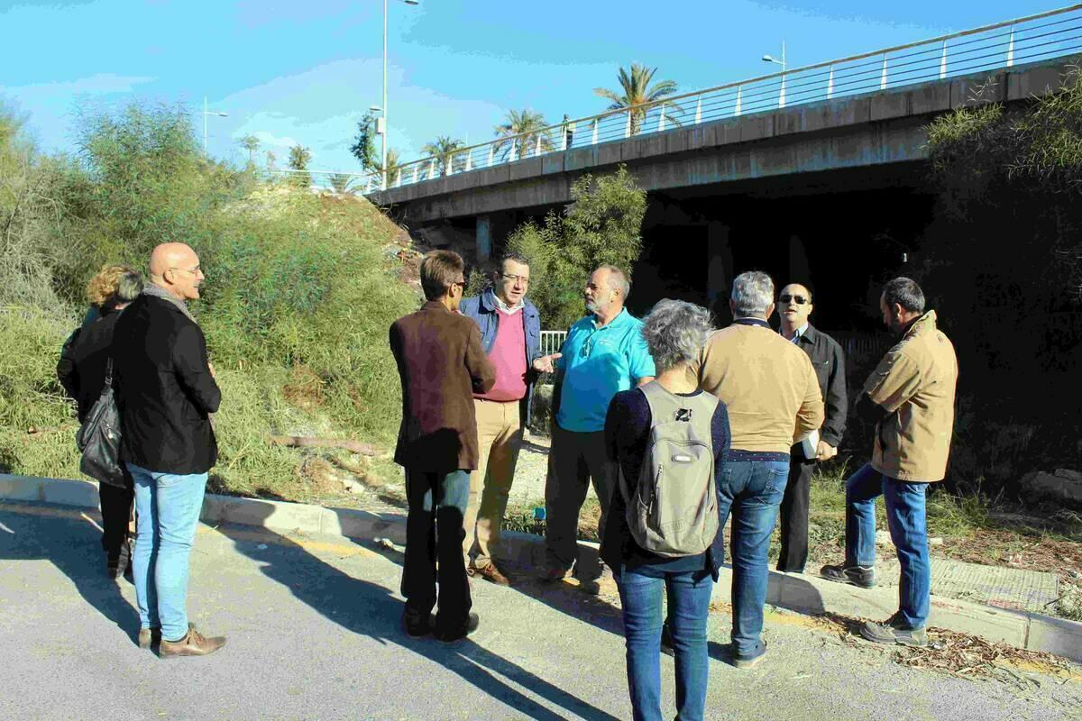 Benidorm &middot; Comienzan las obras de la pasarela que unir&aacute; Els Tolls con el Palau d&rsquo;Esports y el futuro Parque de la S&eacute;quia Mare