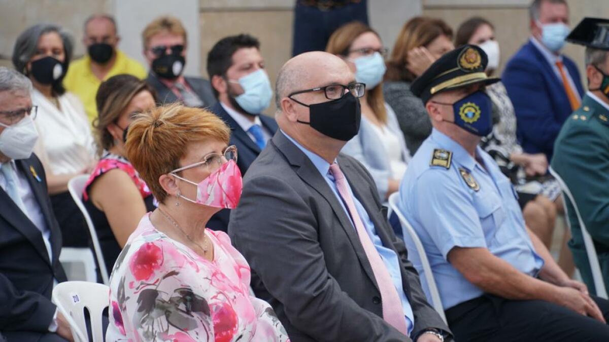 La Vila Joiosa celebra el 9 d’Octubrereconociendo la solidaridad del pueblo vilero durante la pandemia 	