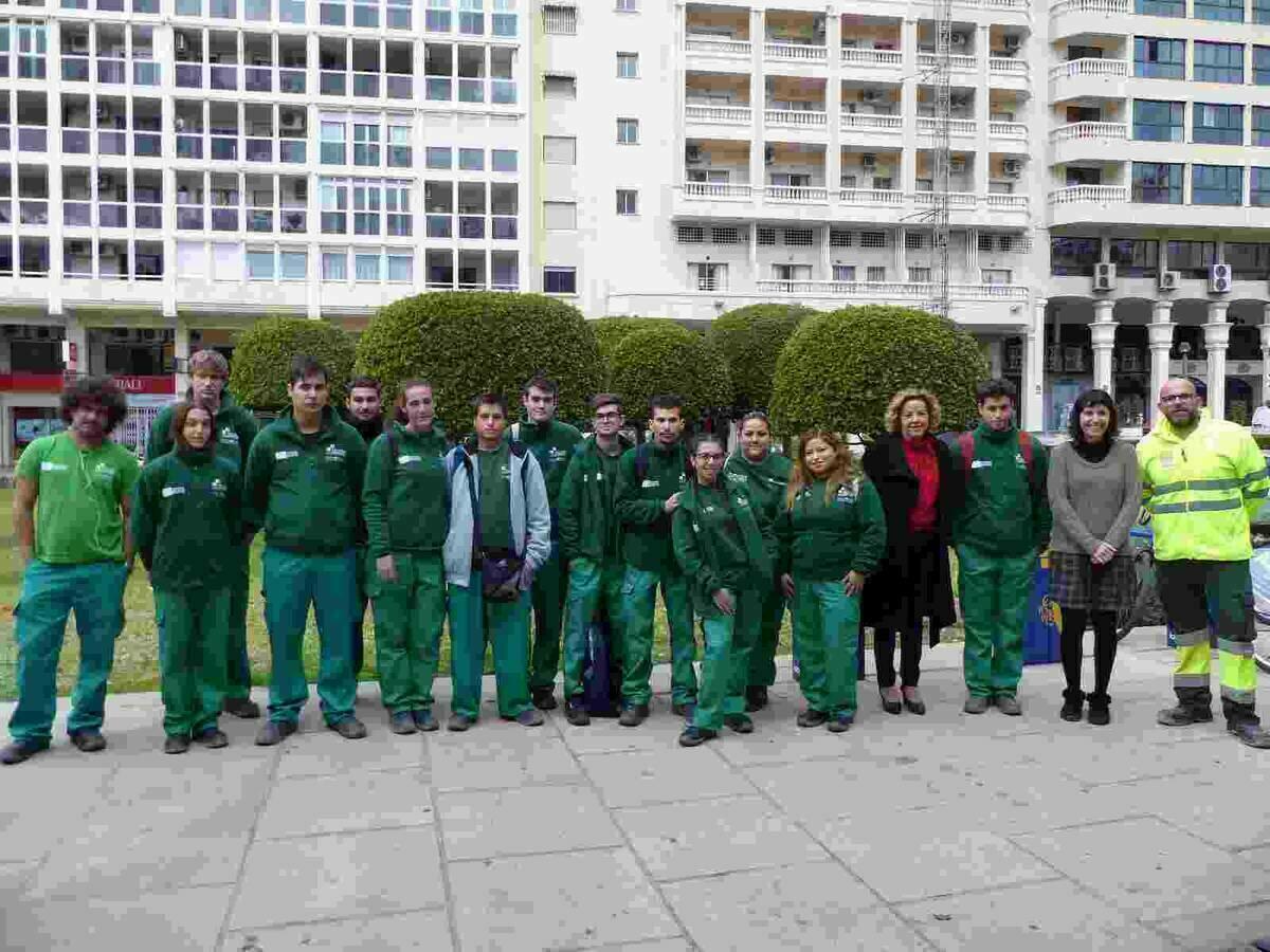 Los alumnos del Benidorm Inclusi&oacute;n empiezan sus pr&aacute;cticas de jardiner&iacute;a