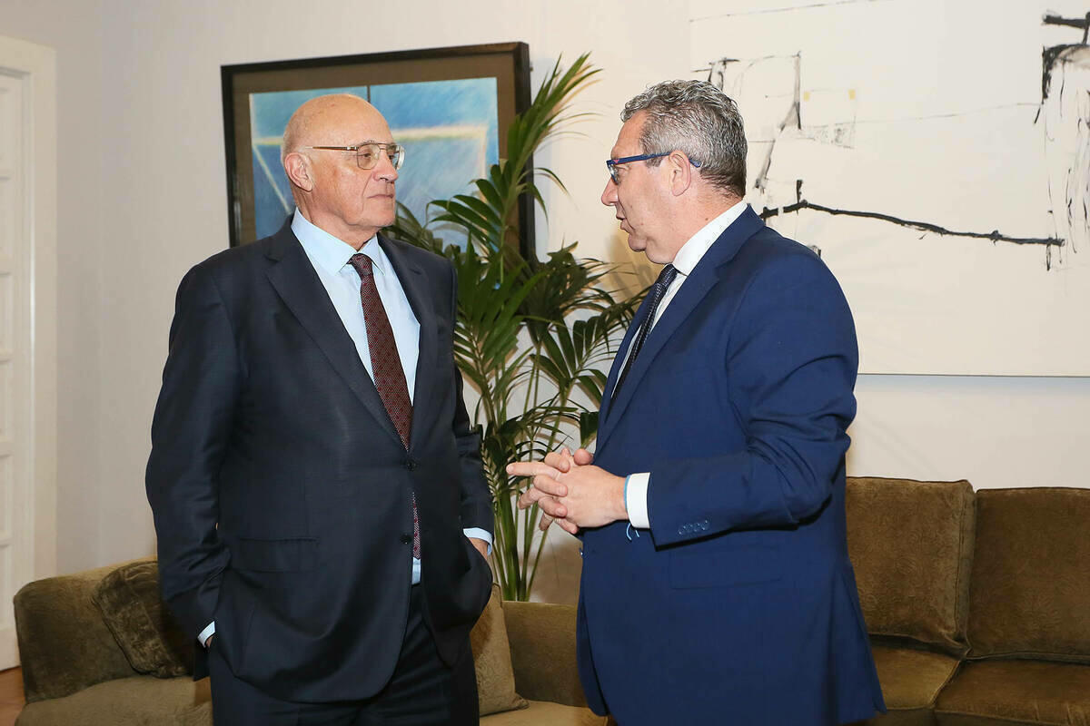 Reunión Toni Pérez y Josep Oliu