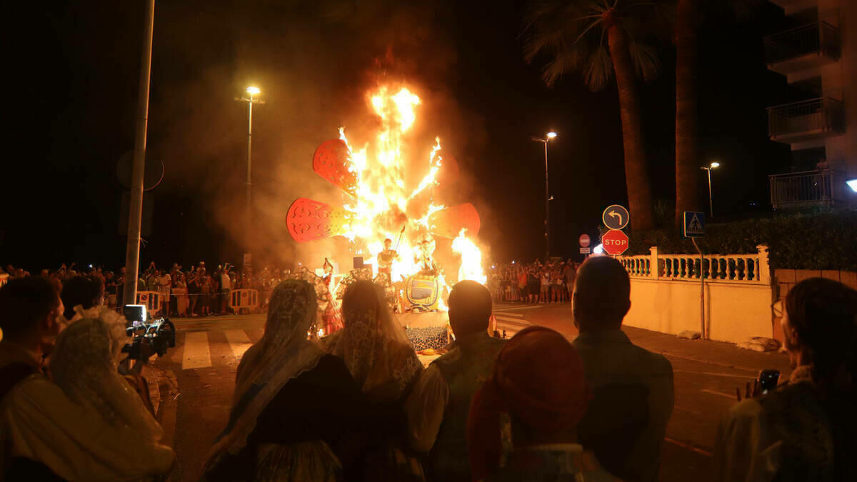 Benidorm destina 21.000 euros para colaborar con las fiestas tradicionales, regionales o de barrios en 2024  